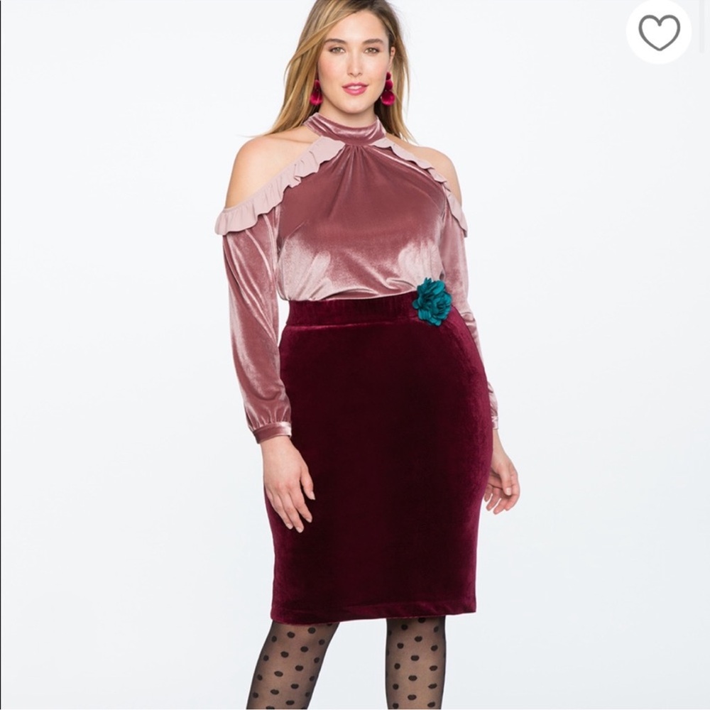 NWT Eloquii Rose Velvet Cold Shoulder Blouse with Ruffle Detail